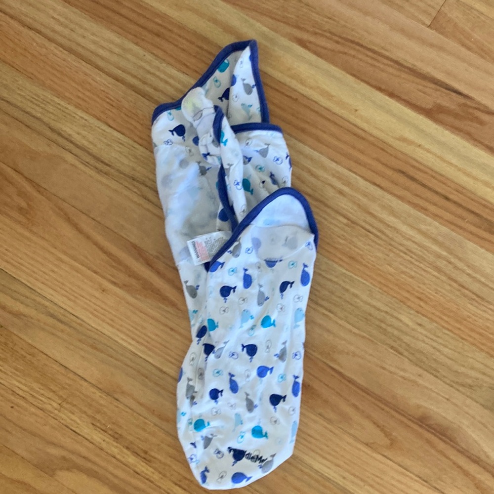 Size small swaddle